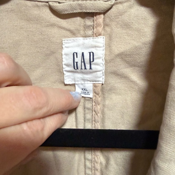 GAP Women's Beige Utility Jacket - Picture 2 of 3